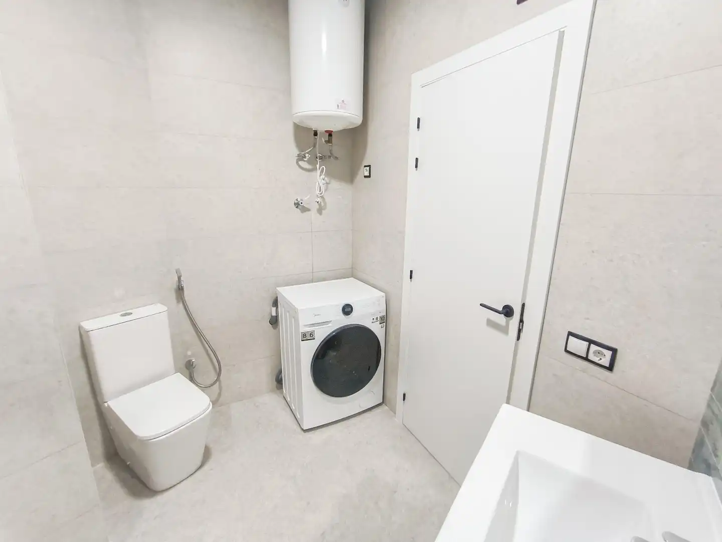 Bathroom of Study for sale in Benidorm  with Air Conditioner and Terrace