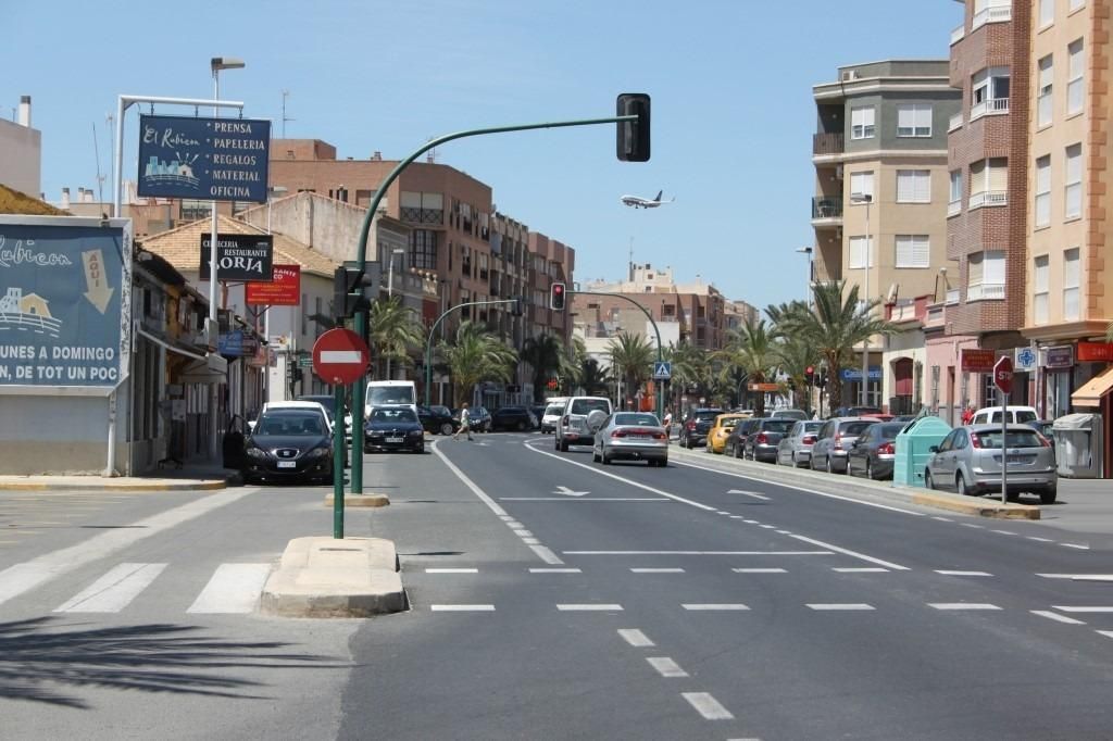 Vista exterior de Pis de lloguer en Elche / Elx amb Balcó