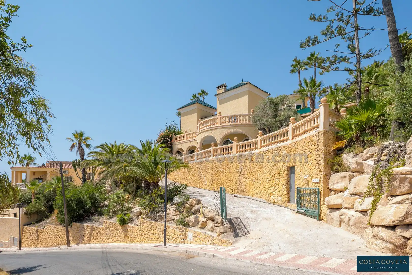 Exterior view of Houses for sale in El Campello  with Air Conditioner, Private garden and Terrace