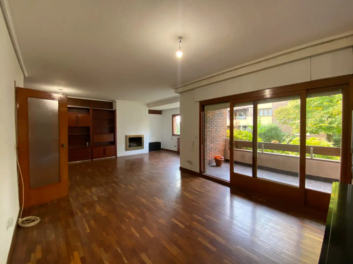 Sala d'estar de Pis en venda en Las Rozas de Madrid amb Calefacció, Parquet i Terrassa