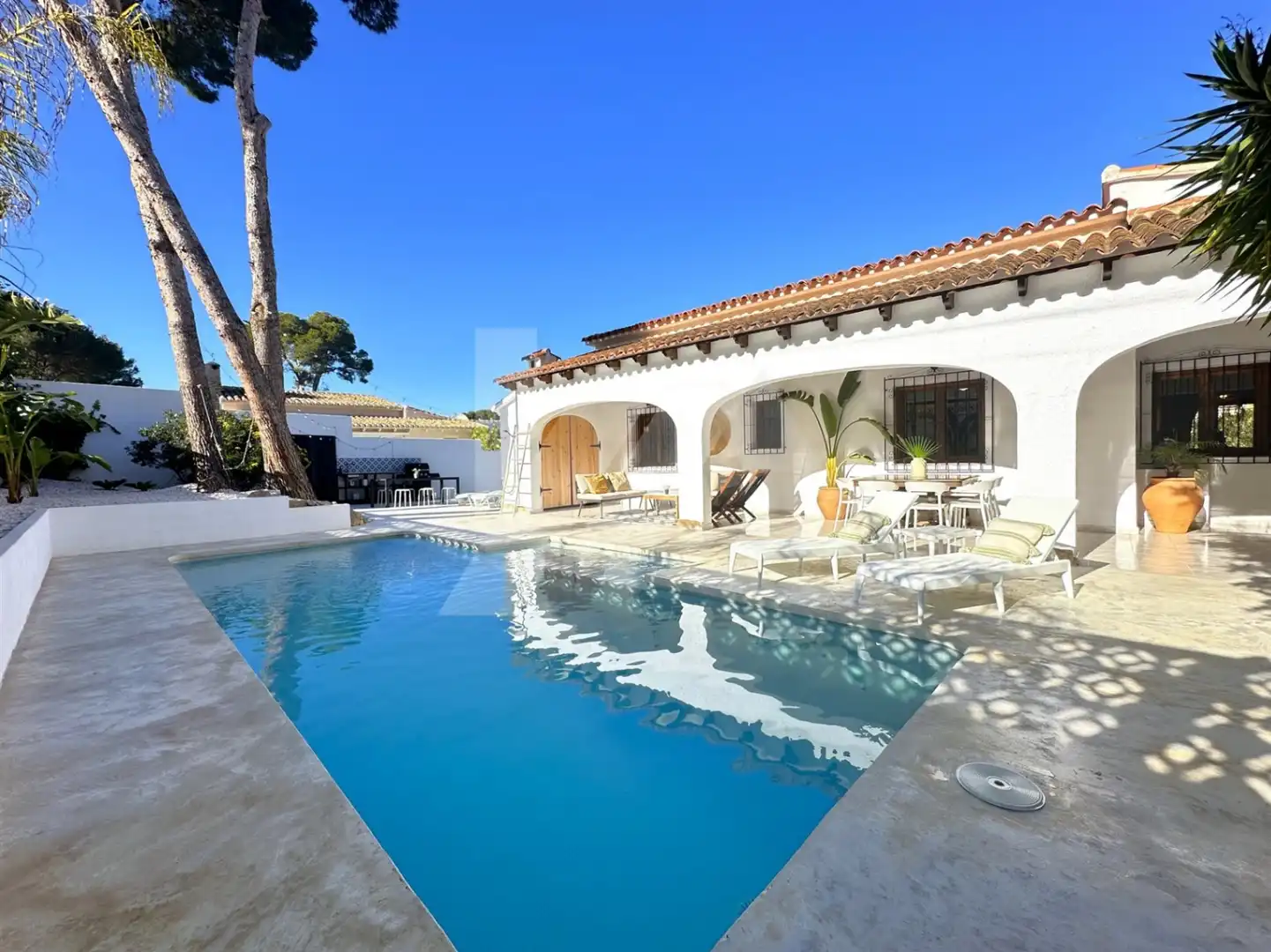 Piscina de Casa o chalet en venta en Moraira con Aire acondicionado, Calefacción y Jardín privado