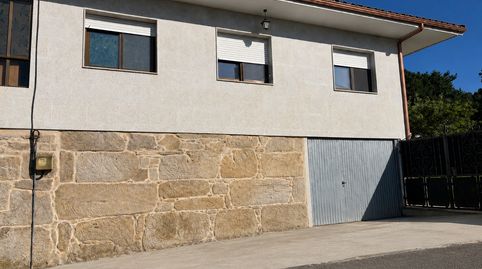 Foto 2 de Casa adosada en venta en Mondariz, Pontevedra
