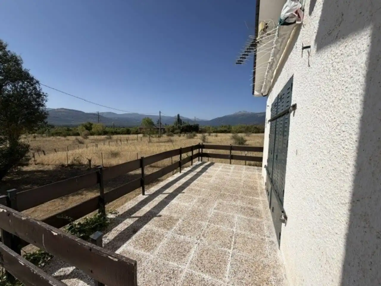 Terrassa de Casa o xalet en venda en Rascafría amb Jardí privat, Terrassa i Moblat
