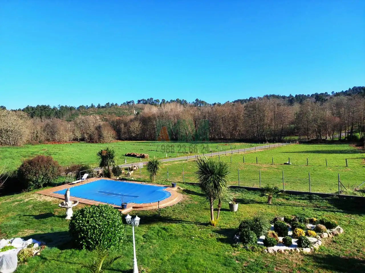 Jardí de Casa o xalet en venda en San Cibrao das Viñas amb Calefacció, Jardí privat i Parquet