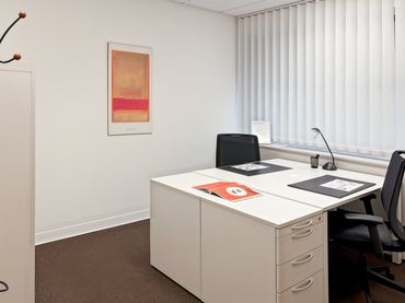 Office space with lift to rent in Eraso Jeneralaren Kalea 5