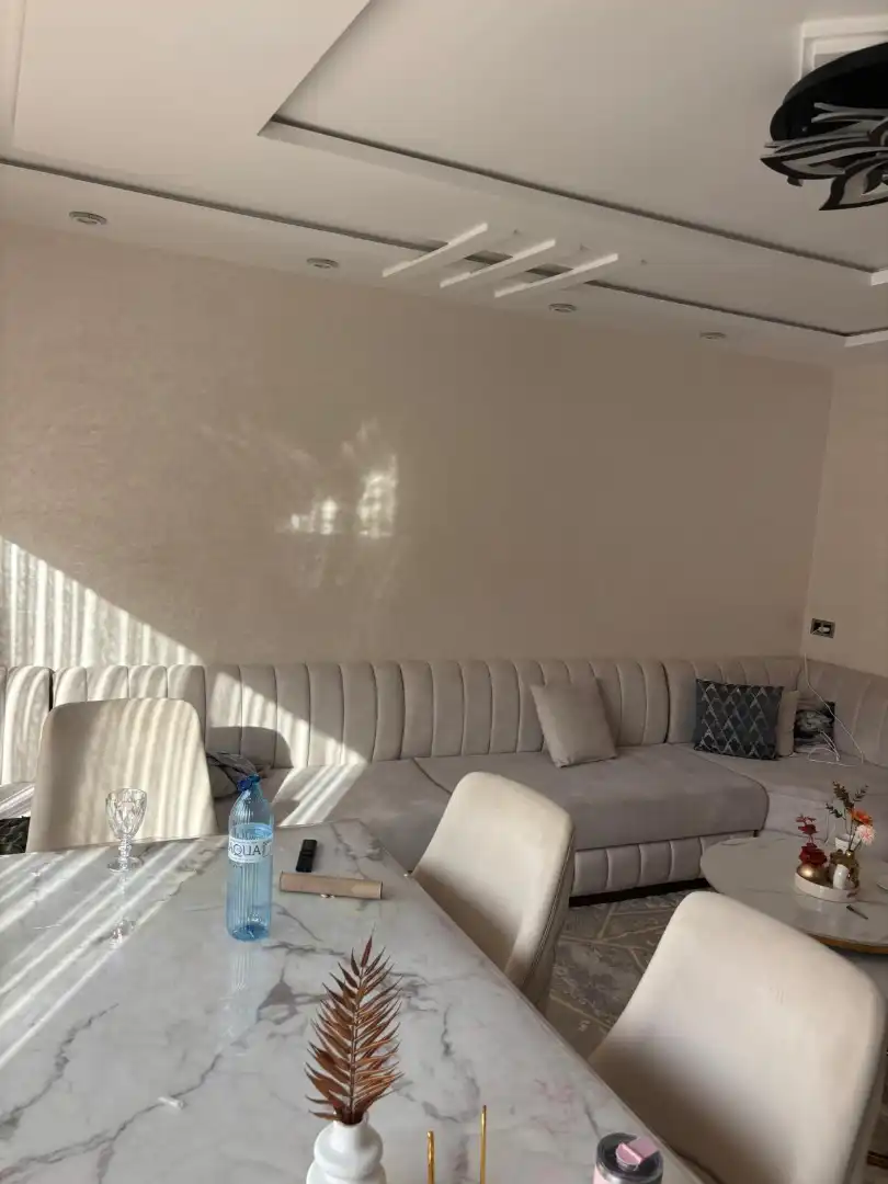 Sala d'estar de Casa o xalet en venda en Figueres amb Aire condicionat, Calefacció i Jardí privat