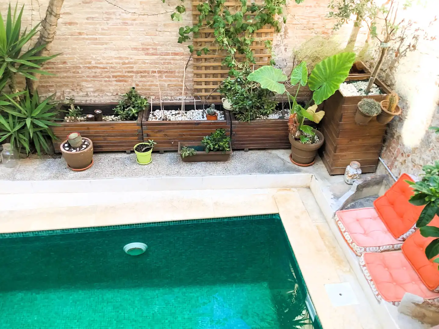 Swimming pool of Ground floor for sale in El Masnou  with Air Conditioner, Heating and Storage room