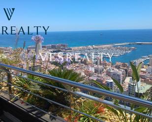 Vista exterior de Àtic en venda en Alicante / Alacant amb Aire condicionat i Terrassa