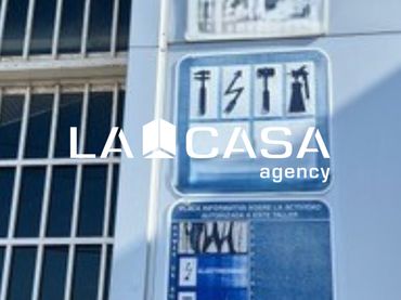Nau industrial en venda a Rinconada