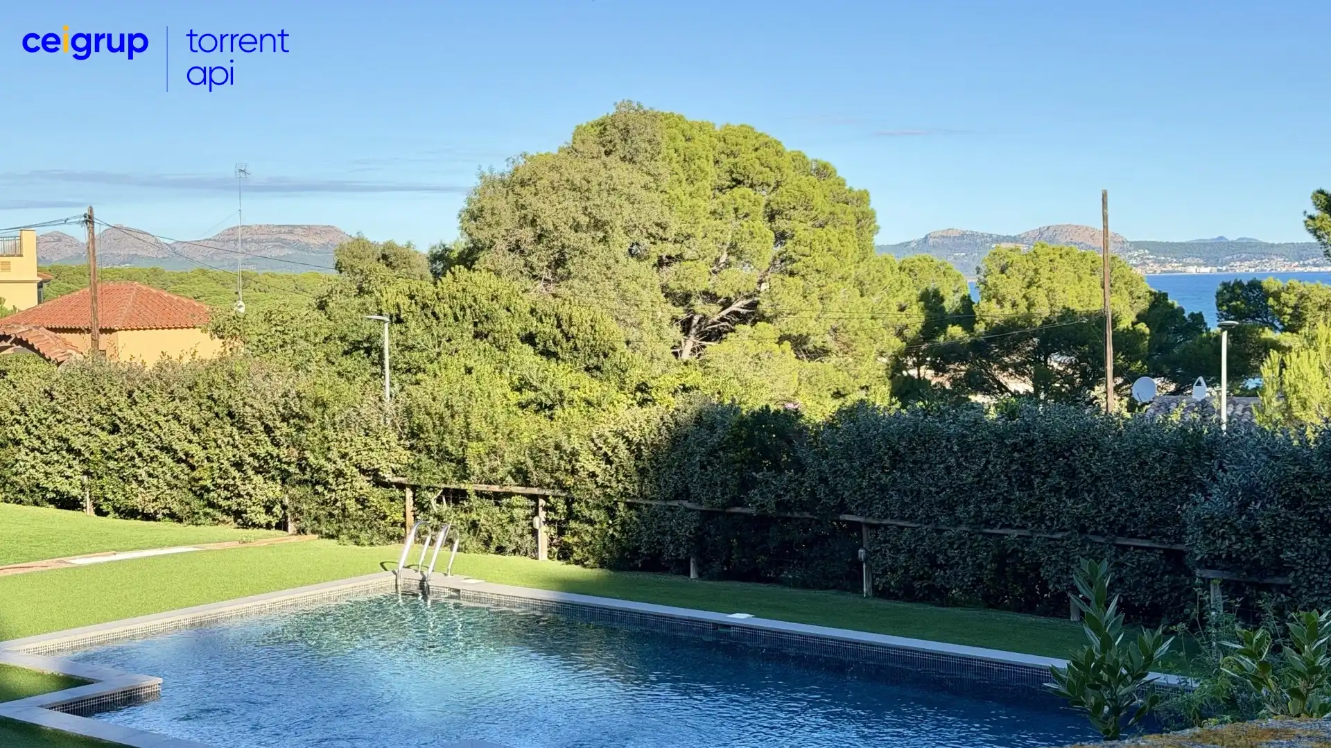Swimming pool of Ground floor for sale in Sa Riera - Sa Fontansa