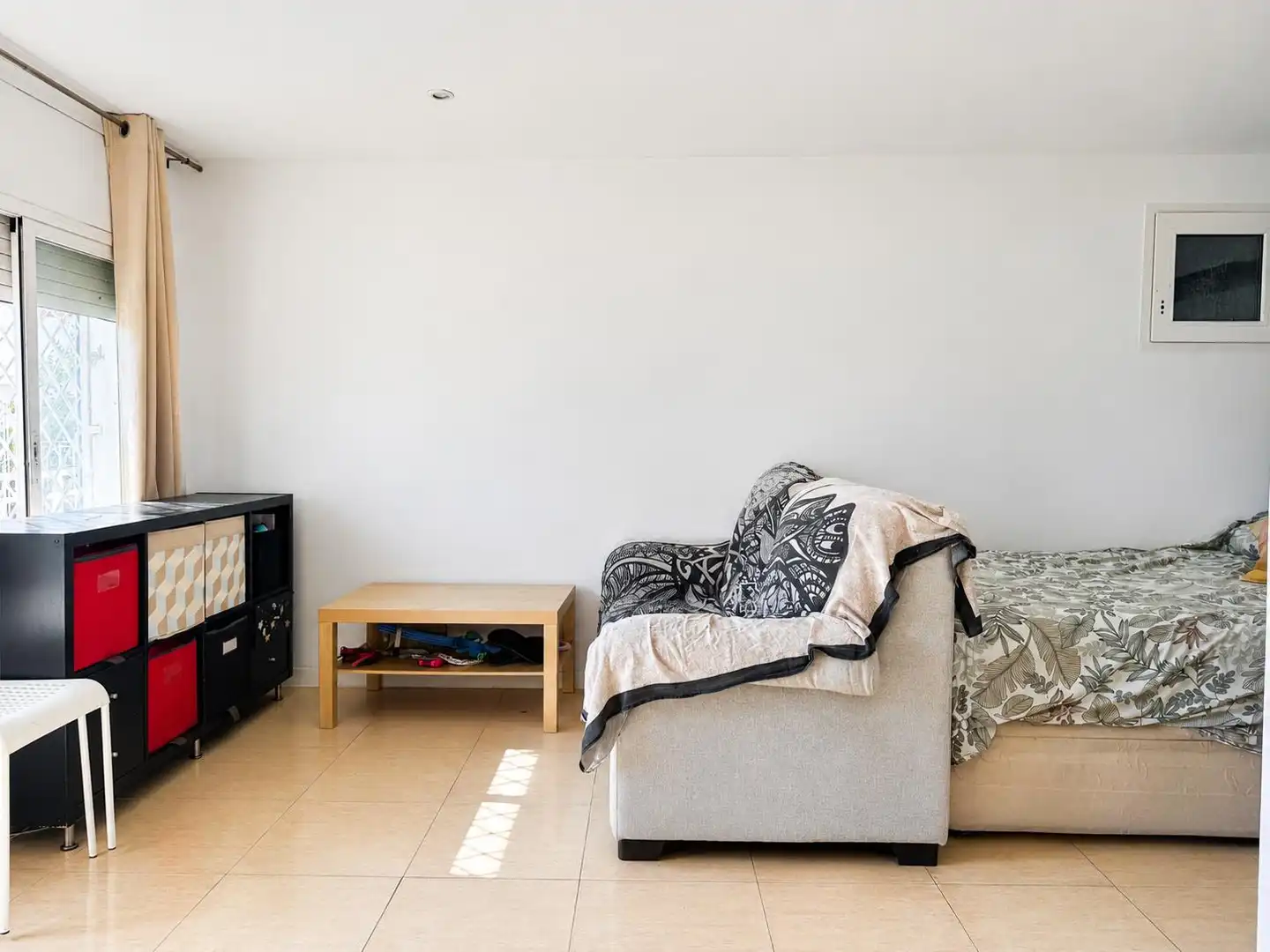 Living room of Study for sale in Sitges  with Furnished and Community pool