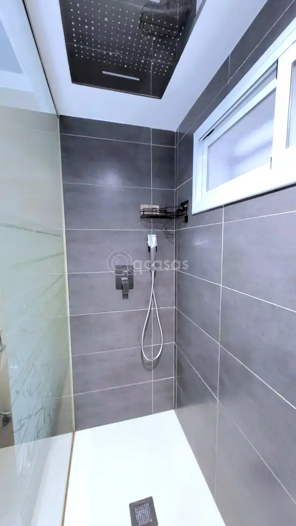 Bany de Apartament en venda en Benalmádena amb Aire condicionat, Calefacció i Terrassa