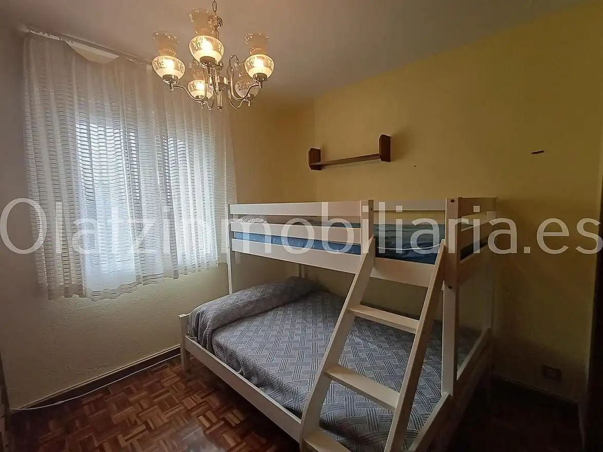 Bedroom of Flat for sale in Medina de Pomar  with Heating, Terrace and Community pool