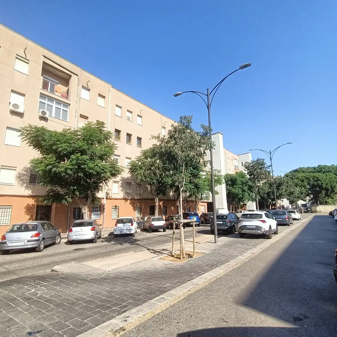 Vista exterior de Piso en venta en Sabadell