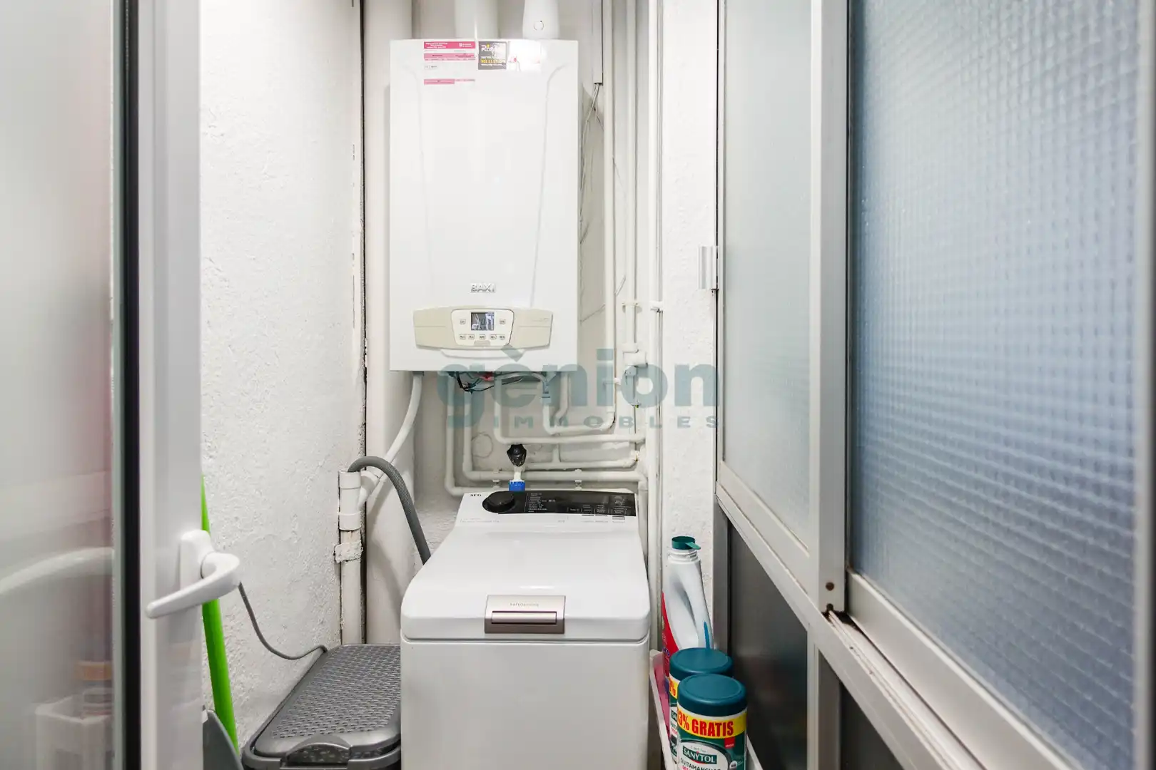 Baño de Piso en venta en Girona con Aire acondicionado, Calefacción y Balcón