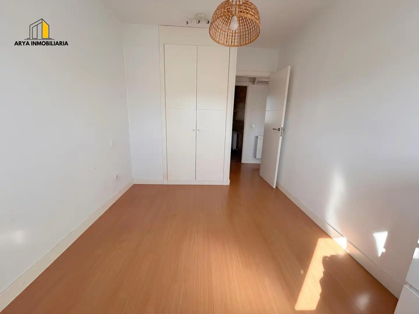 Schlafzimmer von Dachboden zum Verkauf in Torrejón de Ardoz mit Klimaanlage, Heizung und Terrasse