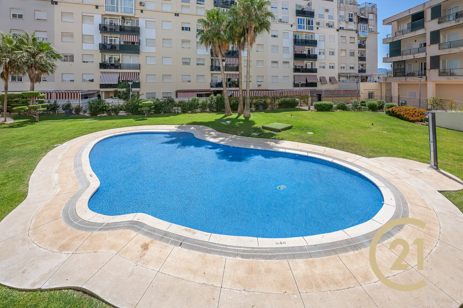 Piscina de Pis en venda en Marbella amb Aire condicionat, Forn i Rentadora