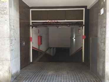 Parcheggio con ascensore in vendita a C/ Aragon