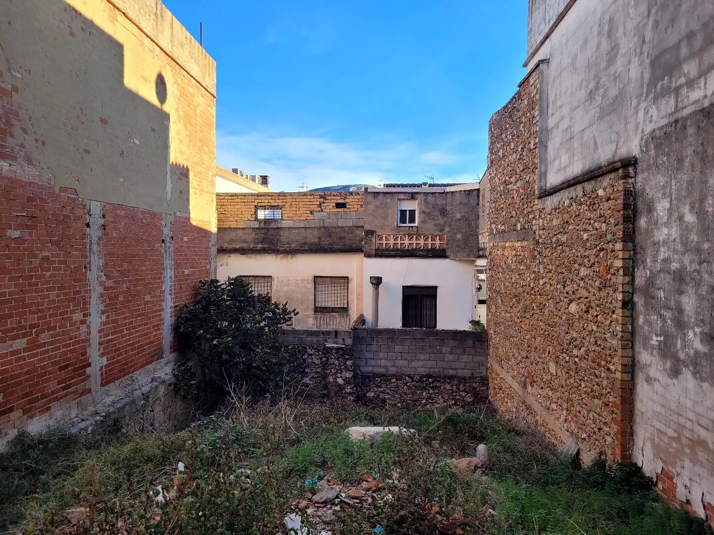 Terreny residencial en venda a Carrer Sant Antoni 162