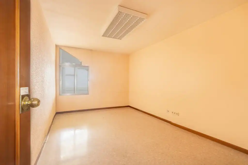 Locale commerciale in vendita a Balmes, imagen 13