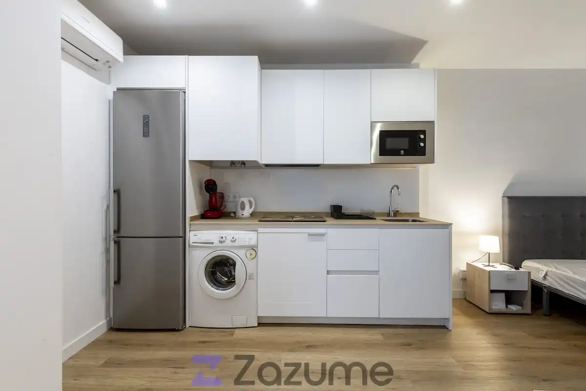 Study for rent in C. de Martín de los Heros, Argüelles