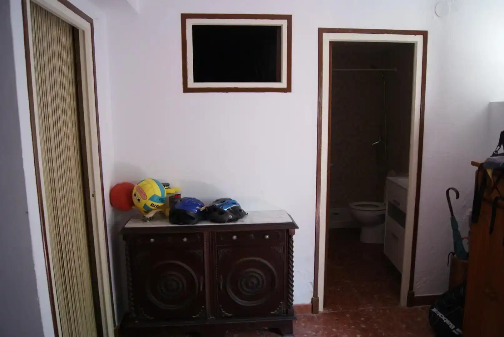 Wohnung zum Verkauf in Biel mit Klimaanlage, Privatgarten und Abstellraum