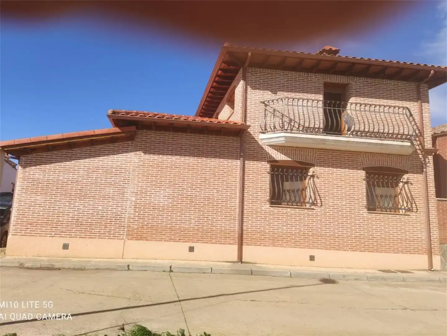 Vista exterior de Casa o xalet en venda en Villazanzo de Valderaduey amb Balcó