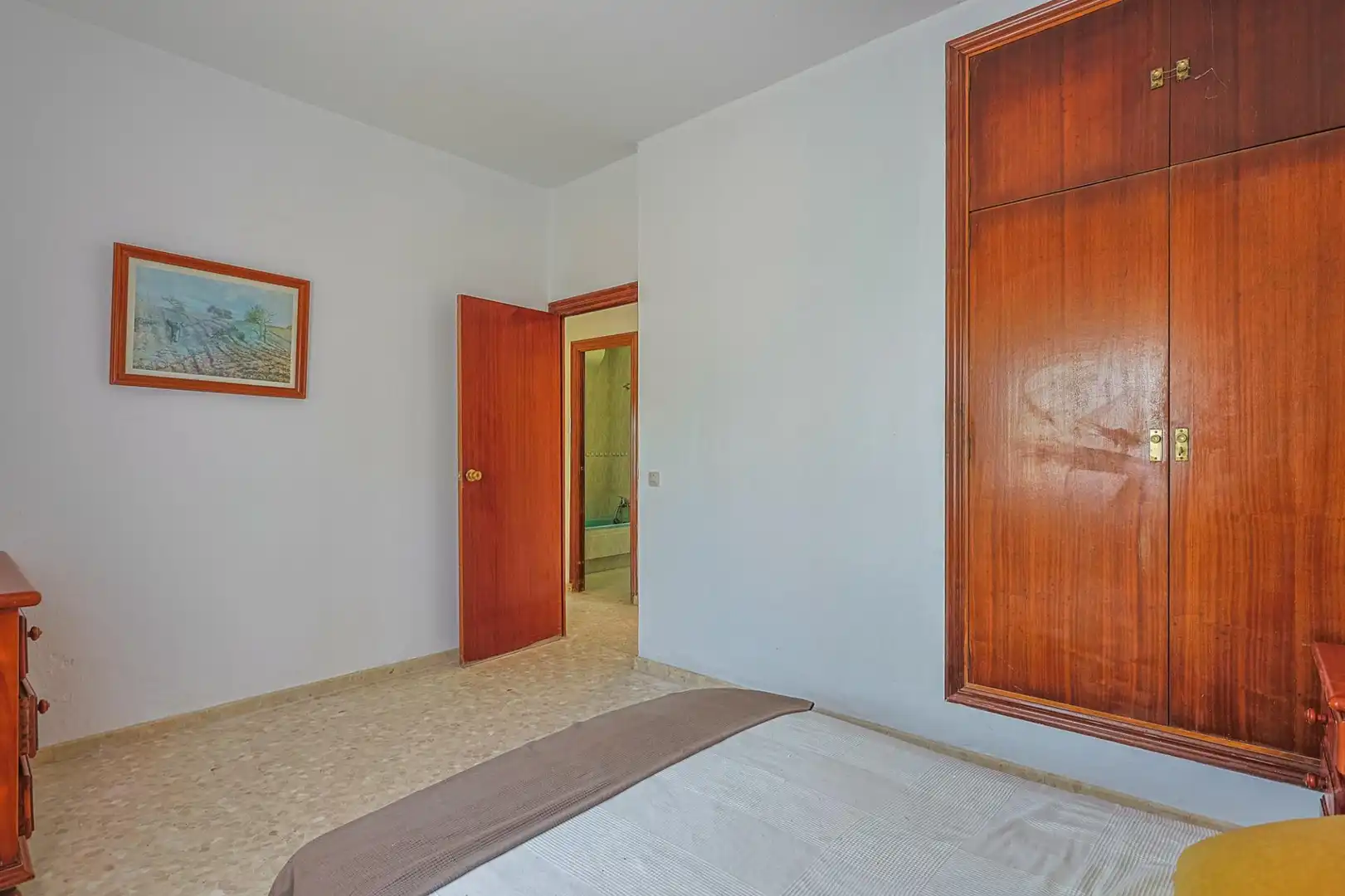 Dormitori de Casa o xalet en venda en Sanlúcar la Mayor amb Aire condicionat i Piscina