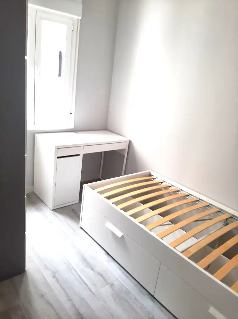 Habitación de Piso de alquiler en Zaragoza con Calefacción, Amueblado y Horno