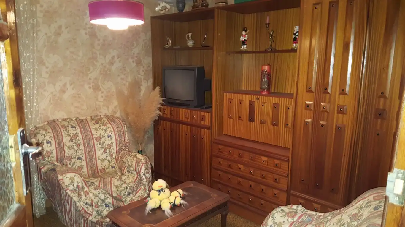 Sala d'estar de Finca rústica en venda en Ponferrada amb Calefacció, Jardí privat i Balcó