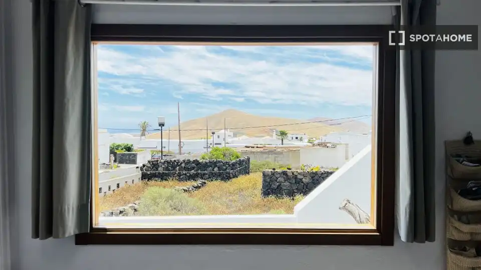 Außenansicht von Wohnungen zur untervermieten in Teguise mit Klimaanlage, Terrasse und Möbliert