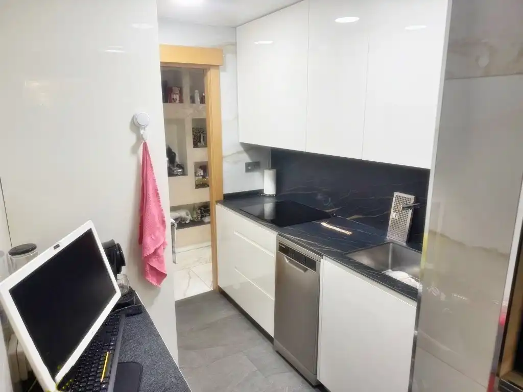 Flat for sale in Sant Vicenç Dels Horts
