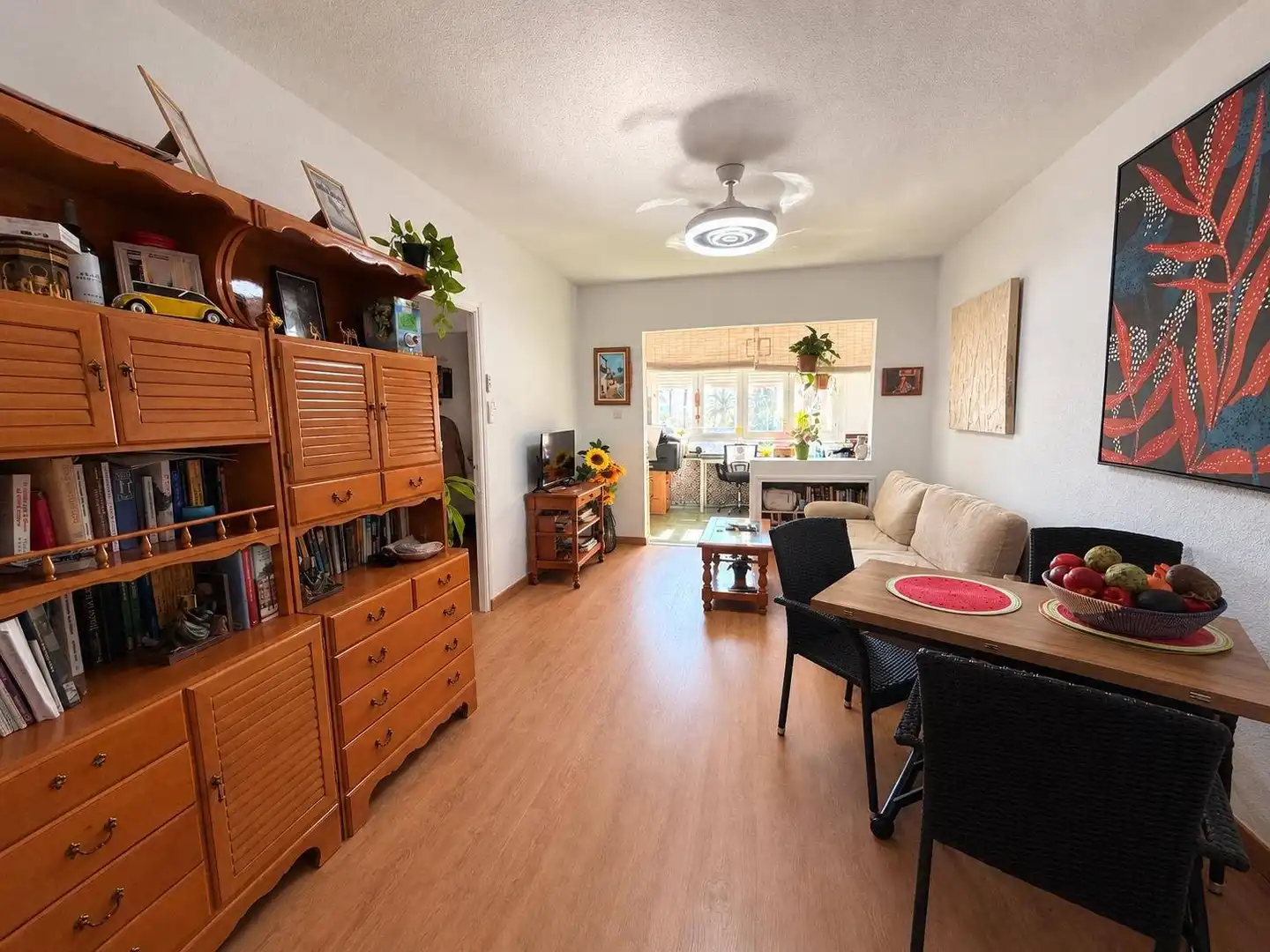 Sala d'estar de Apartament en venda en Motril amb Aire condicionat, Calefacció i Parquet