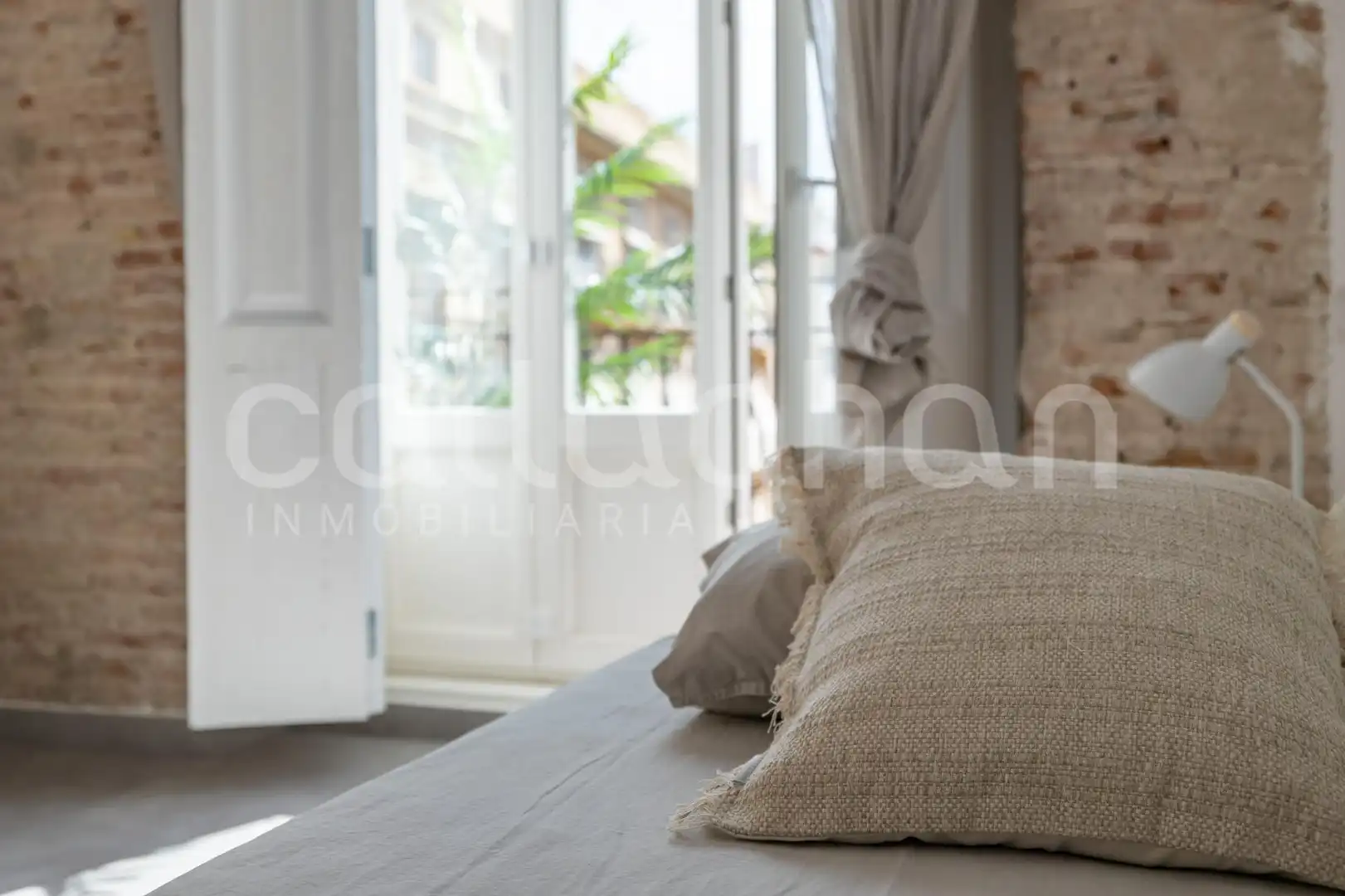 Bedroom of Buildings for sale in Valencia