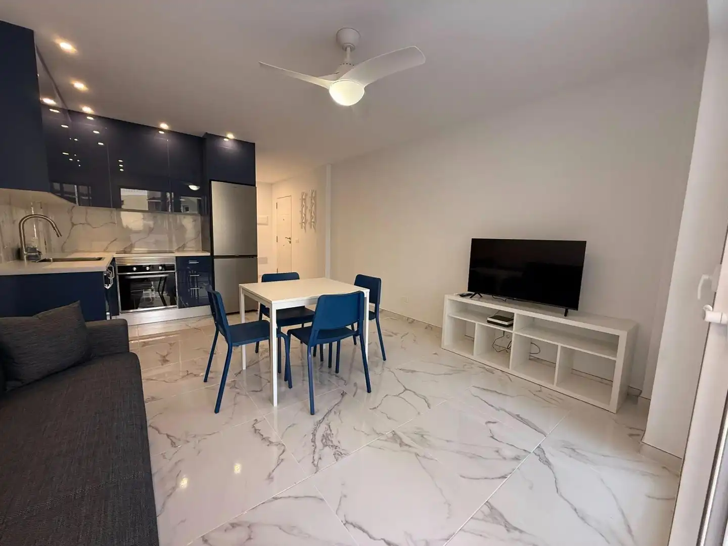 Sala d'estar de Apartament de lloguer en Arona amb Terrassa i Piscina comunitària