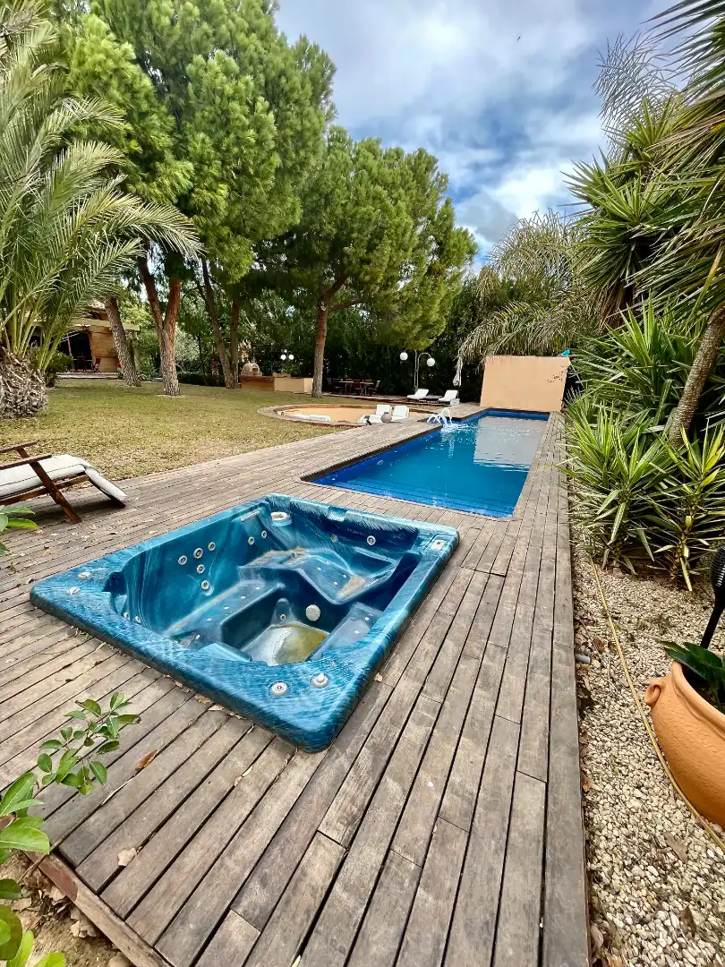 Piscina de Casa o xalet en venda en Alicante / Alacant amb Aire condicionat, Calefacció i Jardí privat