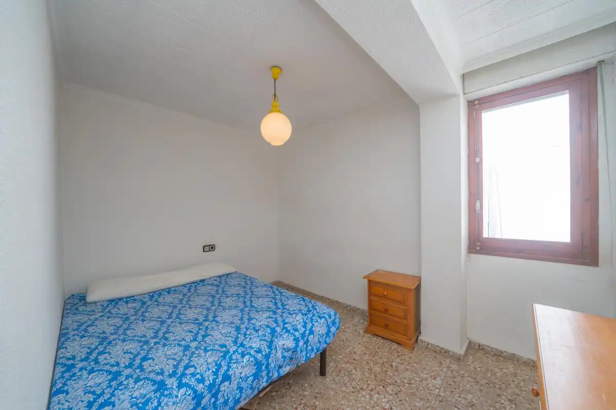 Habitación de Piso en venta en Elda con Calefacción, Terraza y Trastero