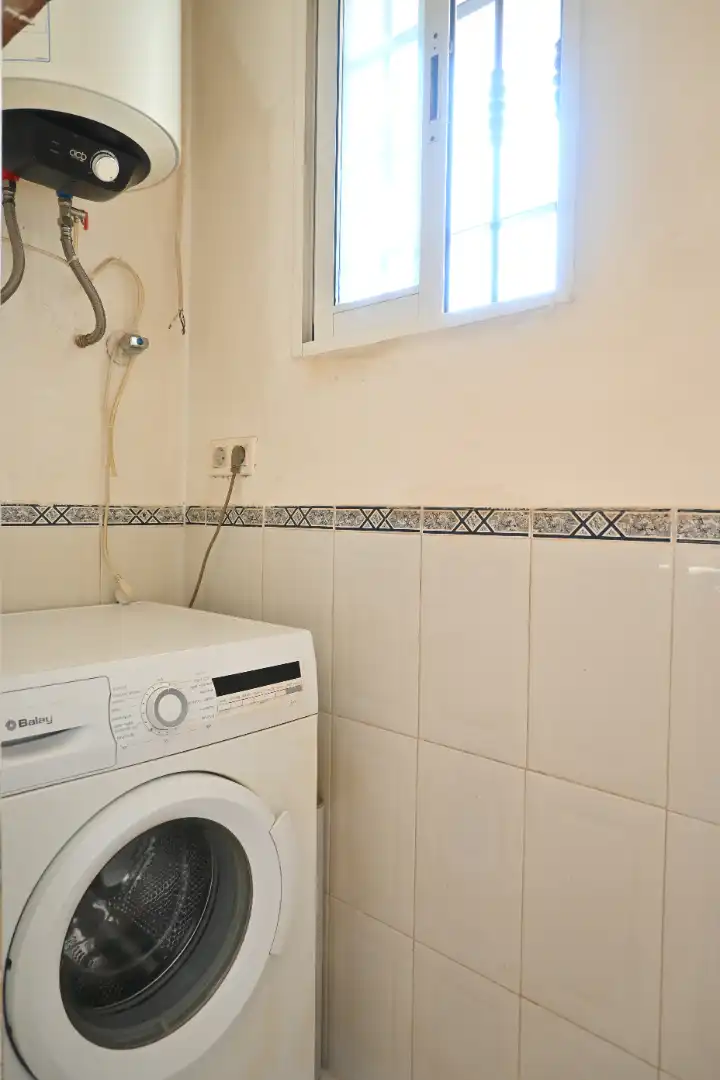 Bathroom of Flat for sale in Churriana de la Vega  with Balcony