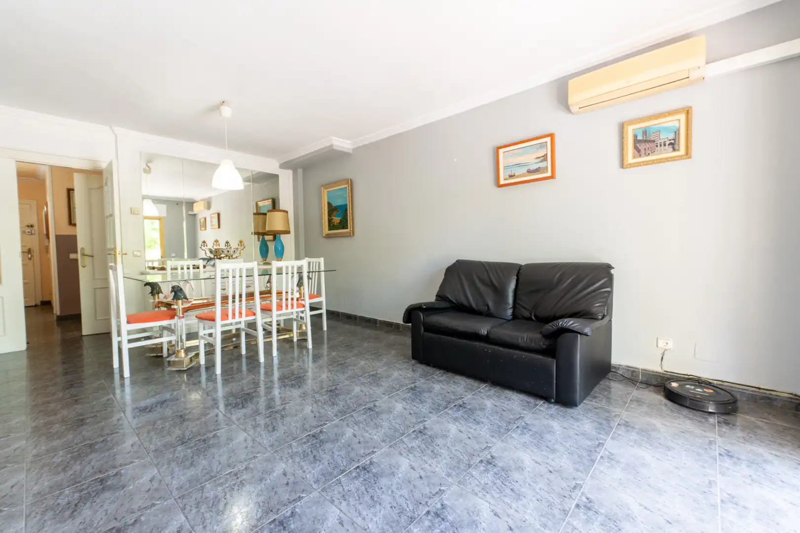 Sala d'estar de Apartament en venda en Castell d'Aro, Platja d'Aro i s'Agaró amb Moblat