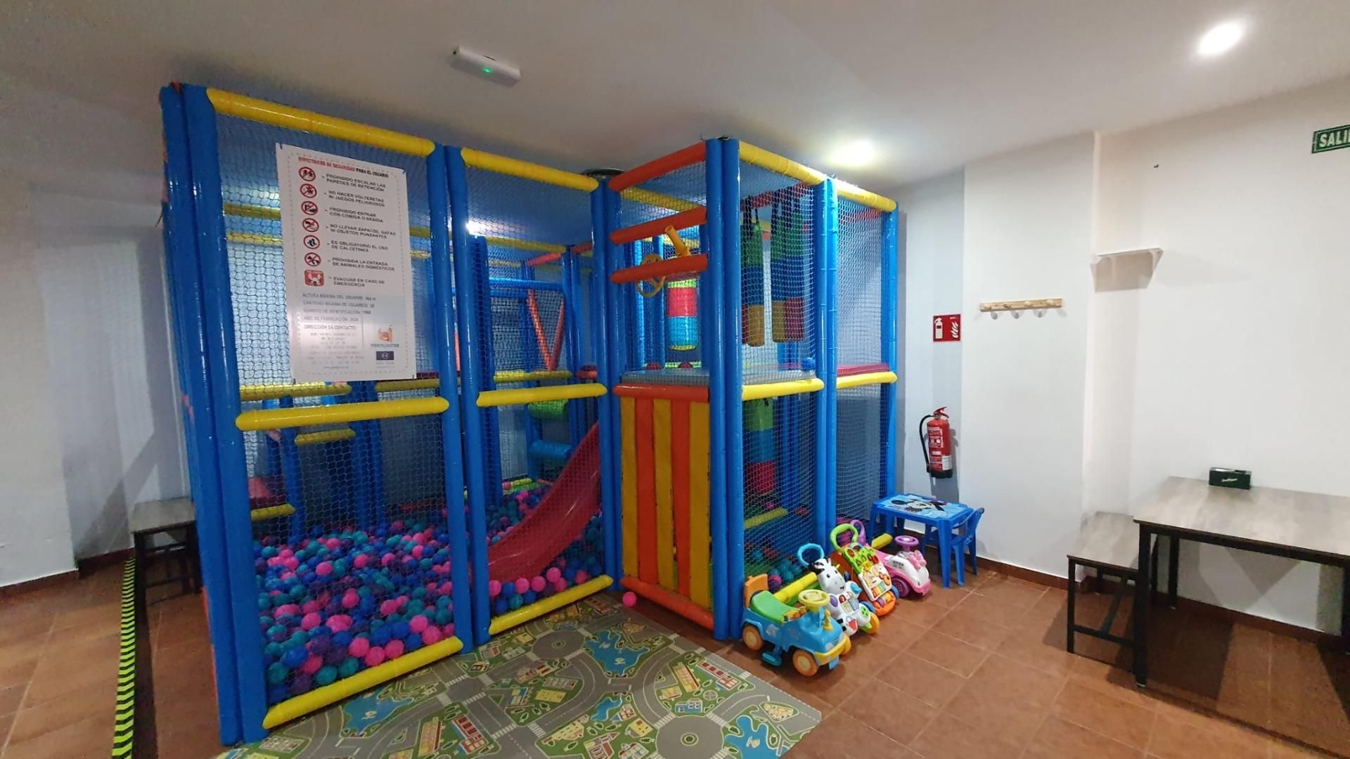 Premises to rent in Tavernes Blanques  with Air Conditioner and Furnished
