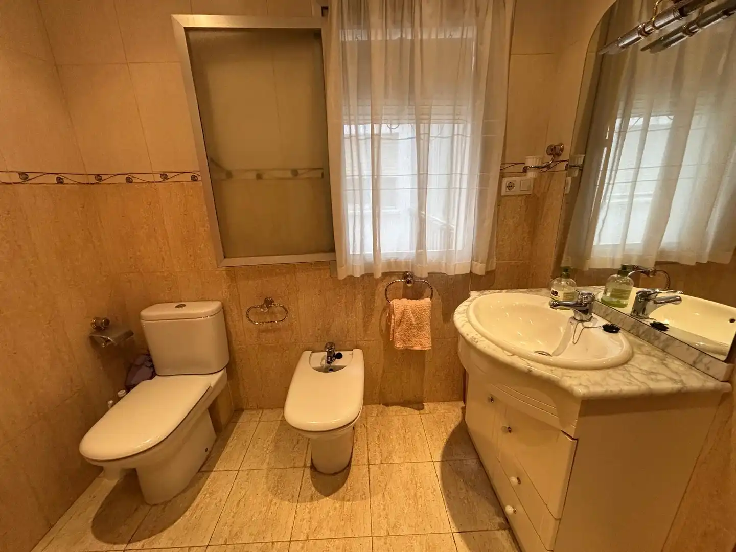 Baño de Piso en venta en Puertollano con Calefacción y Balcón
