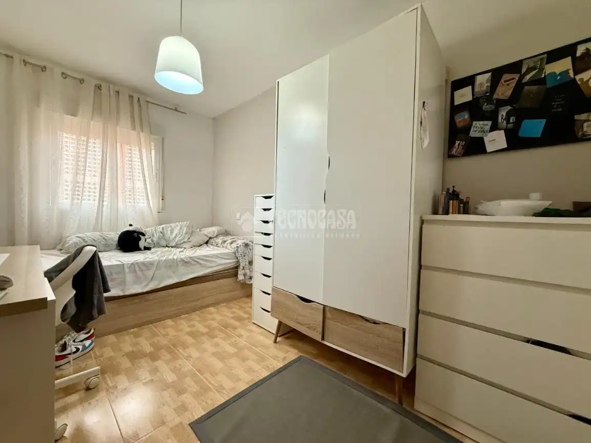 Habitación de Piso en venta en Alovera con Calefacción y Balcón