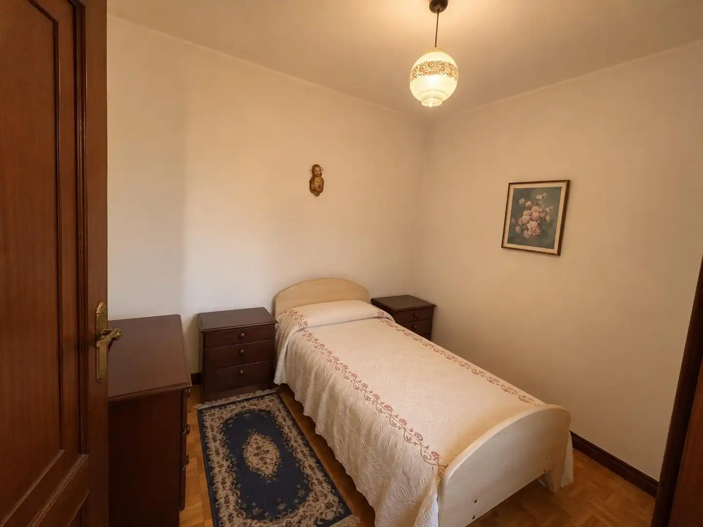 Dormitori de Casa o xalet en venda en Pontevedra Capital  amb Calefacció