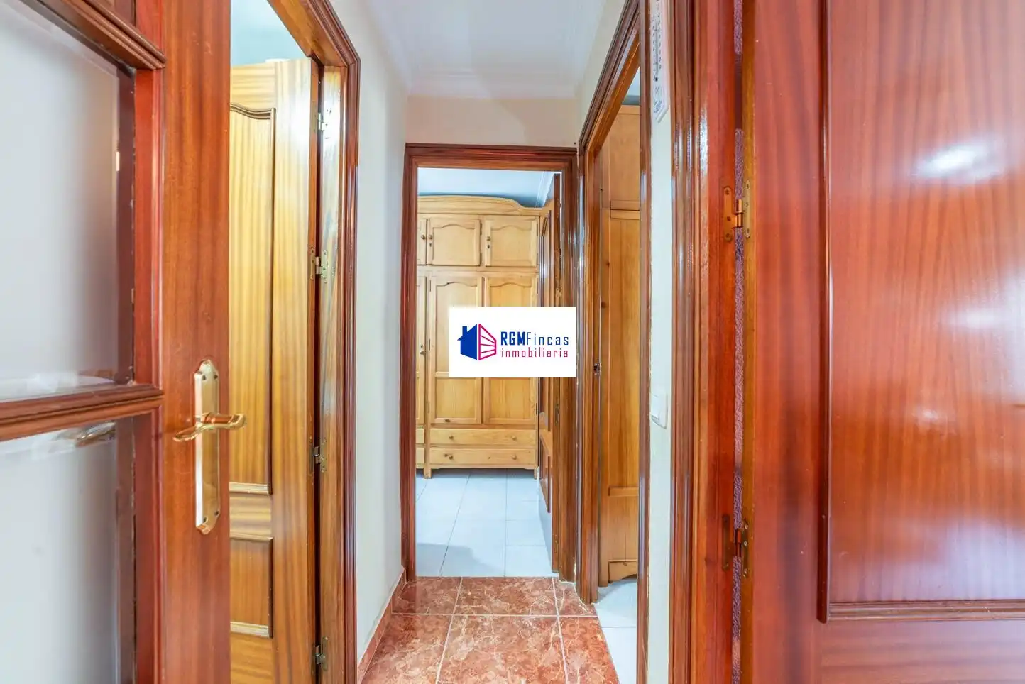 Flat for sale in Sevilla  with Air Conditioner and Storage room