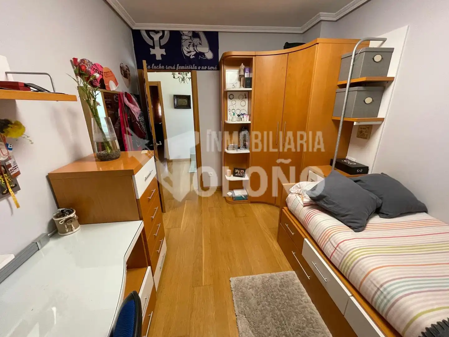 Dormitori de Casa adosada en venda en Alesanco amb Calefacció, Jardí privat i Parquet