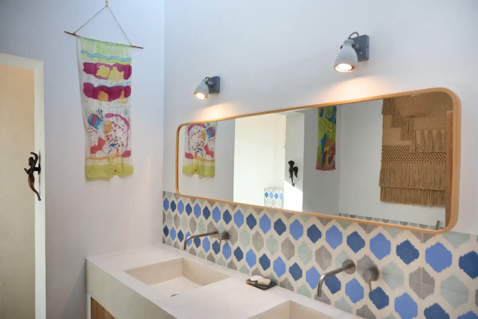 Bany de Finca rústica en venda en Sant Joan de Labritja amb Aire condicionat, Jardí privat i Parquet