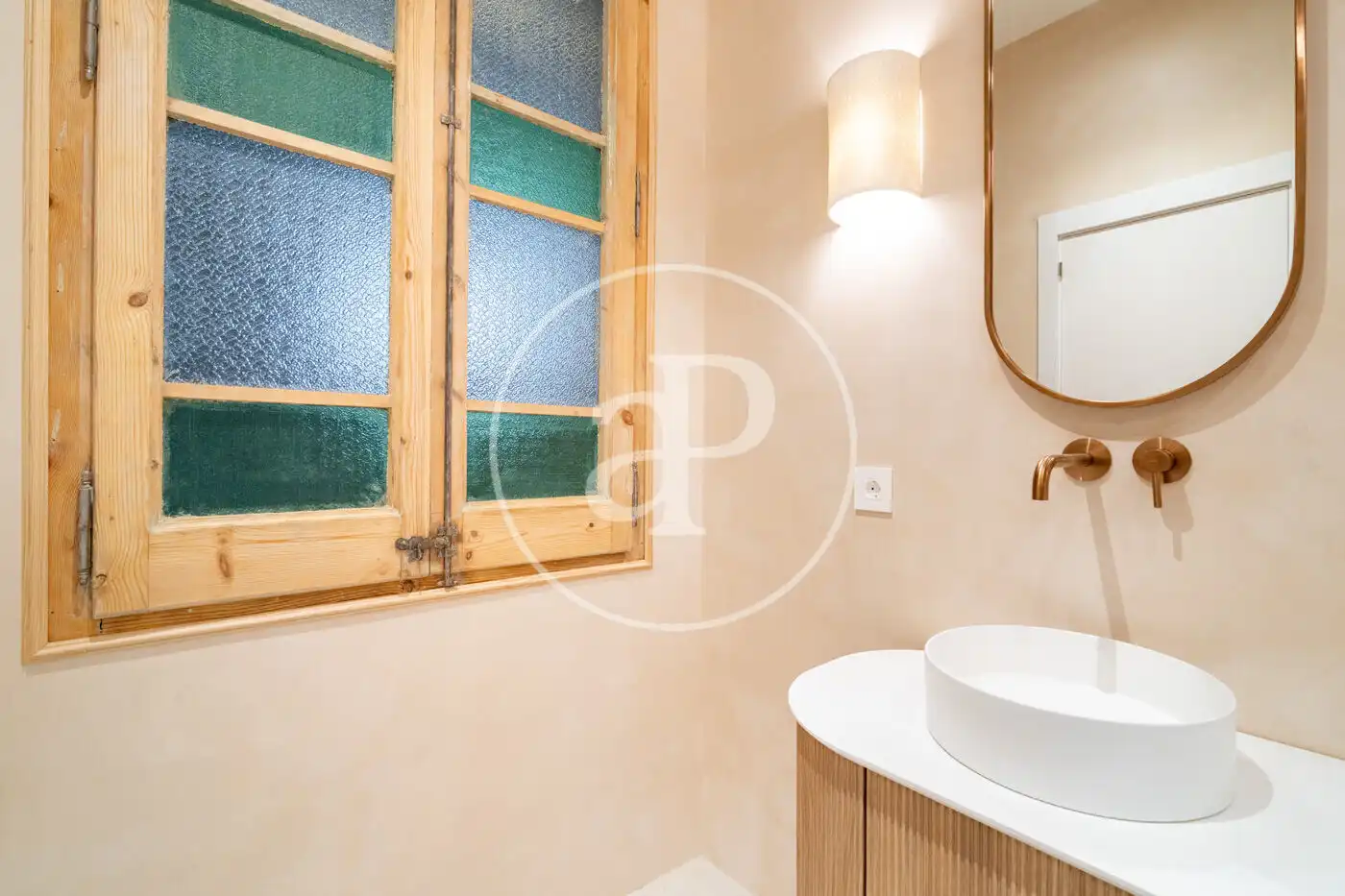 Baño de Piso en venta en Barcelona con Aire acondicionado, Calefacción y Terraza