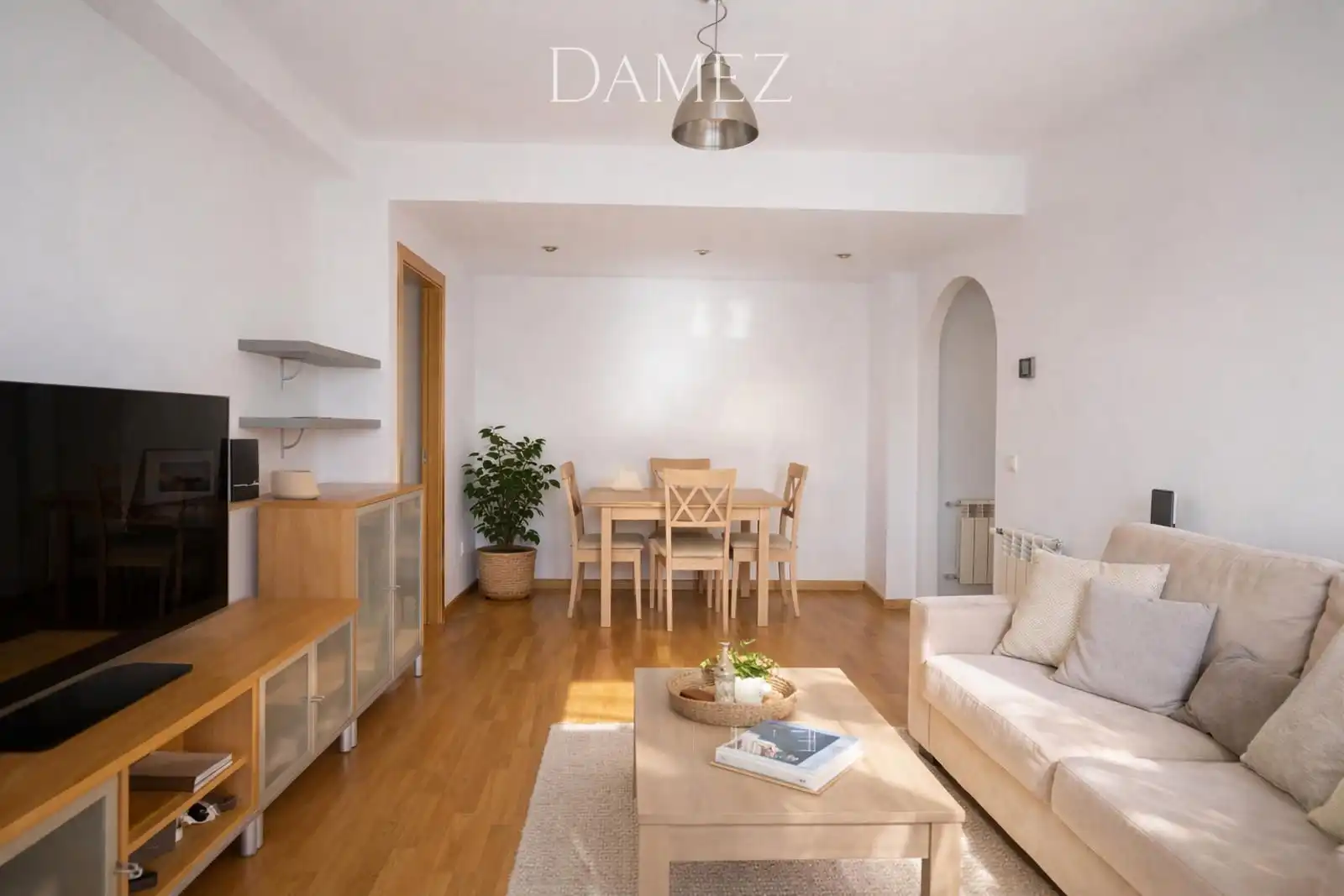 Vista exterior de Piso en venta en Madrid con Aire acondicionado, Calefacción y Trastero