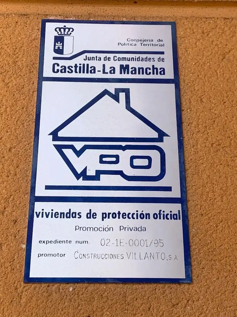 Piso con ascensor en venta en Avenida de los Reyes Católicos 13, imagen 9
