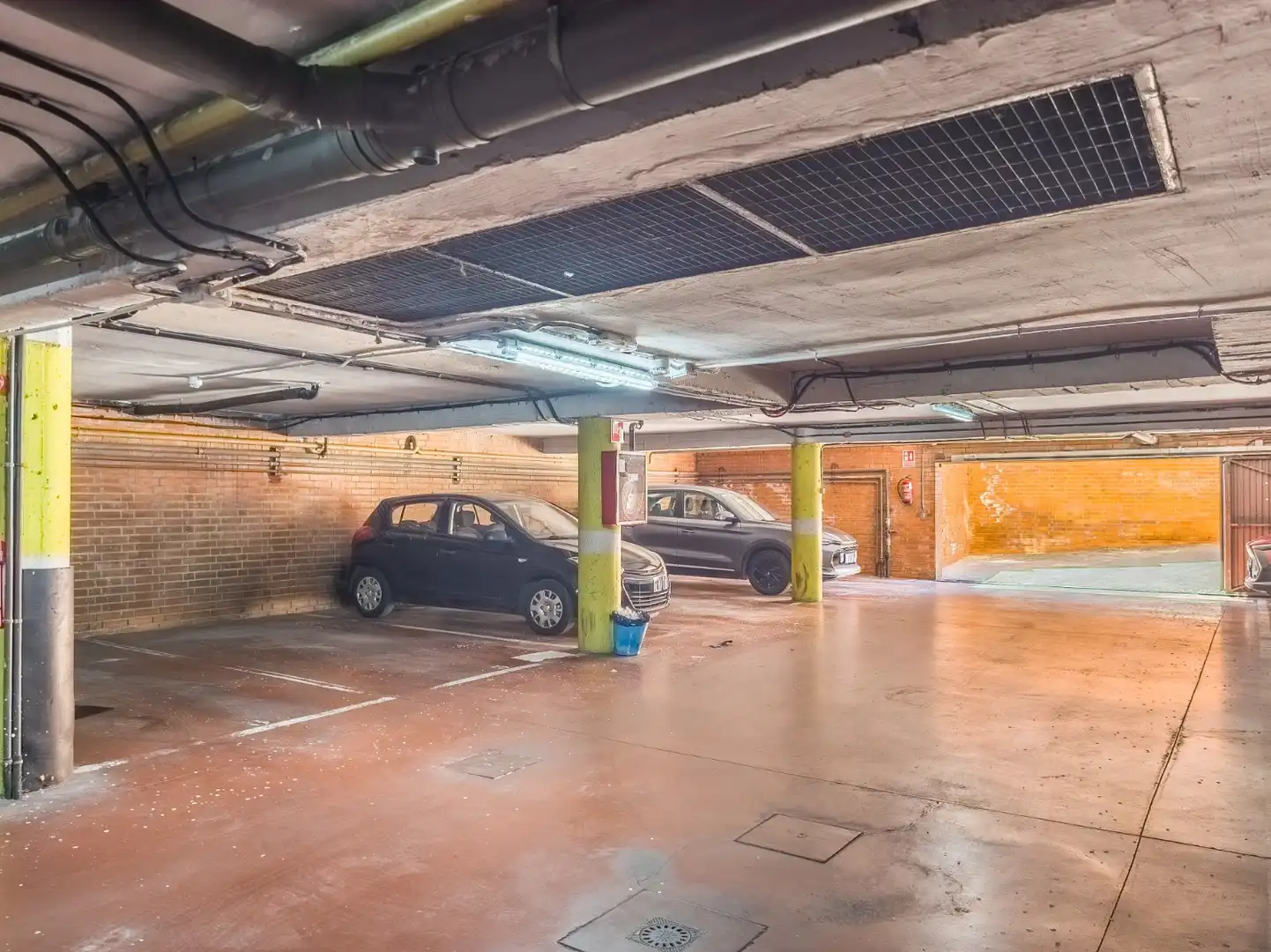 Parkplatz von Wohnung zum Verkauf in Madrid mit Heizung, Terrasse und Balkon